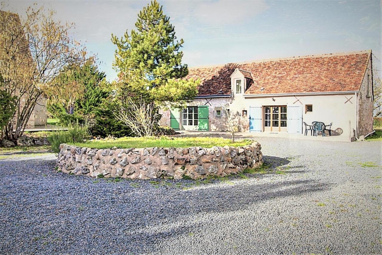Gite De La Courtaudiere Le Petit-Pressigny Exterior photo